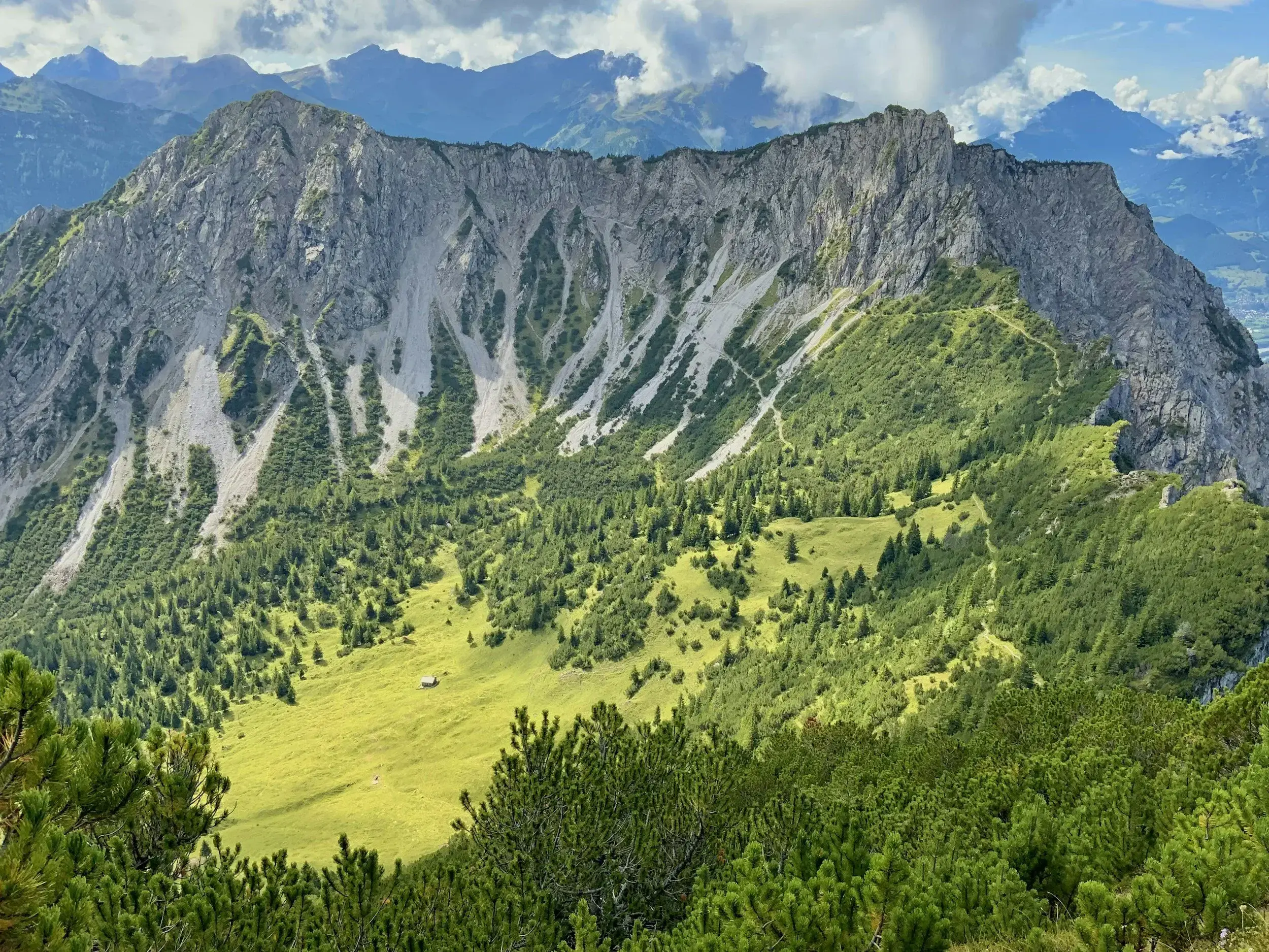 Imagine panoramica Jura